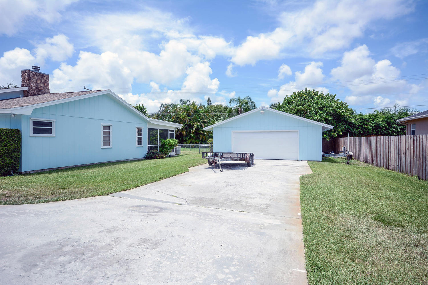 11051 Monet Ridge Road Palm Beach Gardens, FL 33410 - Photo 2 of 29 Separate 2 Car Garage 28x26