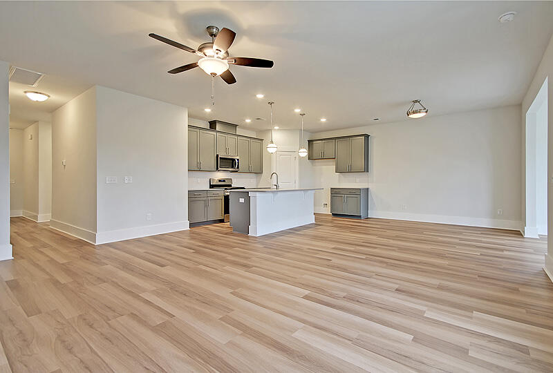 3207 Safe Harbor Way Charleston, SC 29414 - Photo 10 of 28 Adams Living/Kitchen