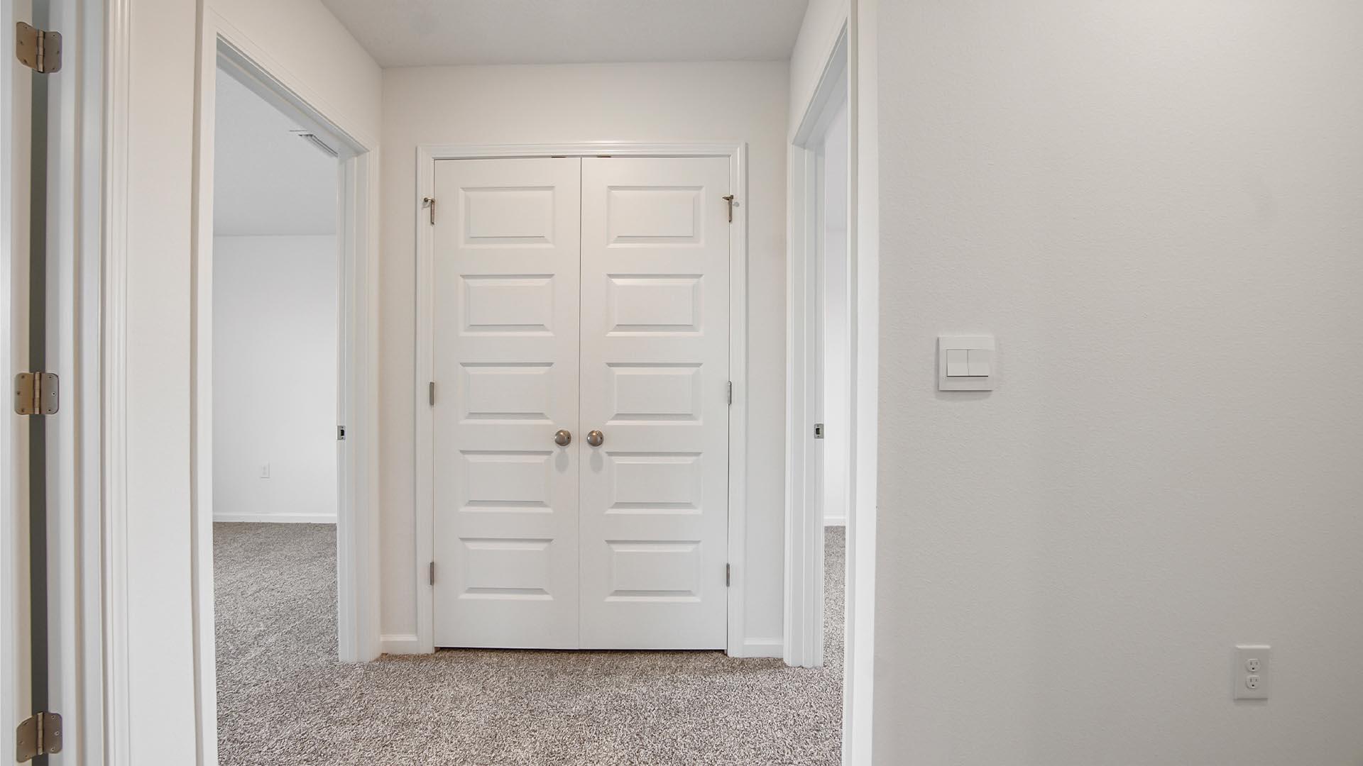 227 Bluebeech Street Freeport, FL 32439 - Photo 20 of 32 112_Sweetthorn_Inzer_018_Hallway