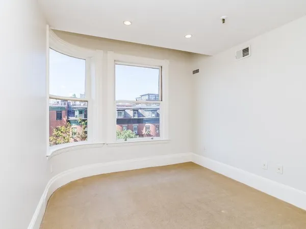 $4,250 | 492 Massachusetts Avenue, Unit 52, Boston, MA 02118