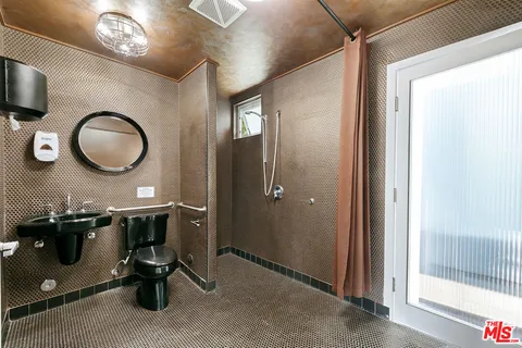 $5,750,000 | 22467 Pacific Coast Highway, Malibu, CA 90265