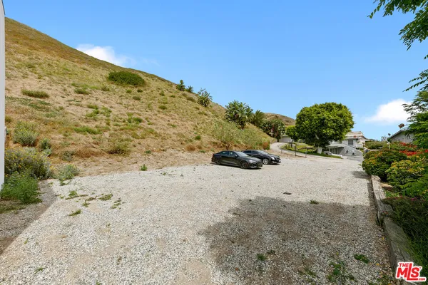 $5,750,000 | 22467 Pacific Coast Highway, Malibu, CA 90265