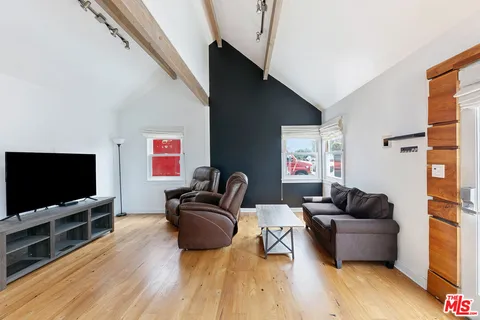 $5,750,000 | 22467 Pacific Coast Highway, Malibu, CA 90265