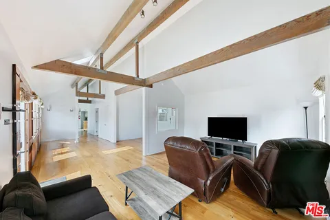 $5,750,000 | 22467 Pacific Coast Highway, Malibu, CA 90265