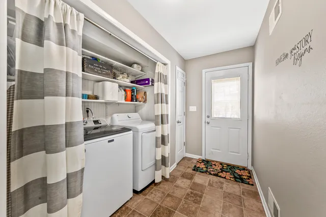 $649,000 | N69W27233 Hickory Chasm Drive, Lisbon, WI 53089