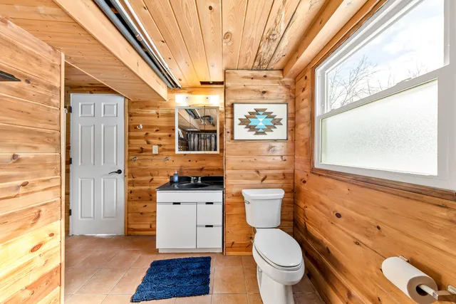 $649,000 | N69W27233 Hickory Chasm Drive, Lisbon, WI 53089