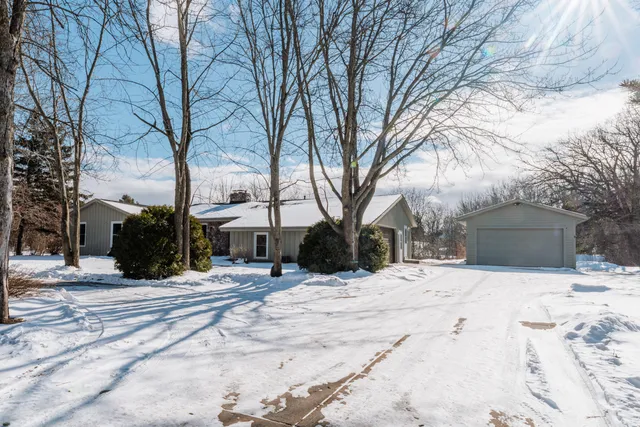 $649,000 | N69W27233 Hickory Chasm Drive, Lisbon, WI 53089