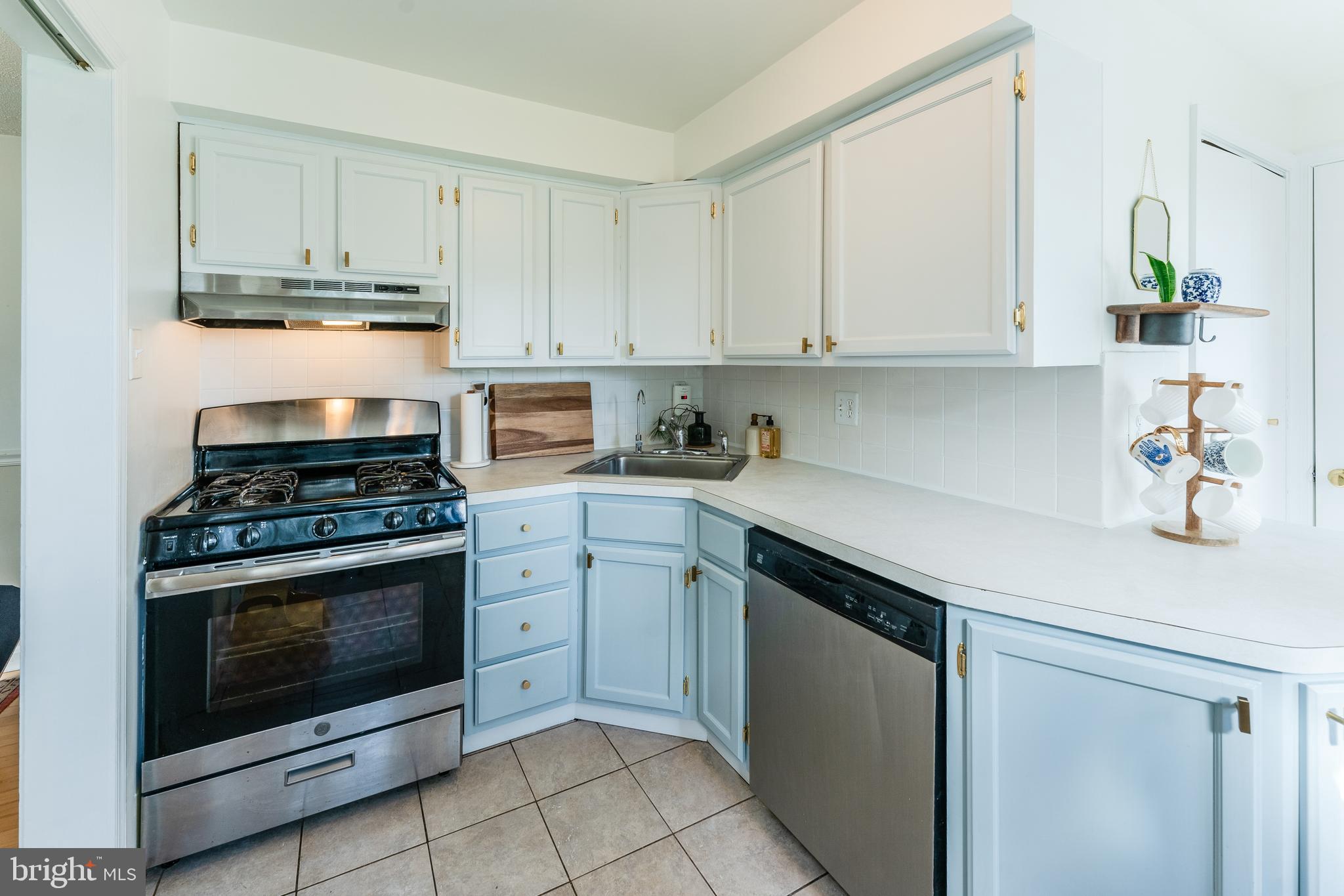 2046 Wharton Road Glenside, PA 19038 - Photo 14 of 41 Gallery Image 14