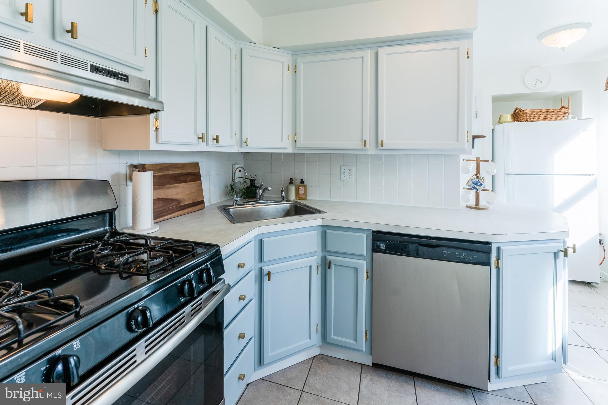 2046 Wharton Road Glenside, PA 19038 - Photo 15 of 41 Gallery Image 15