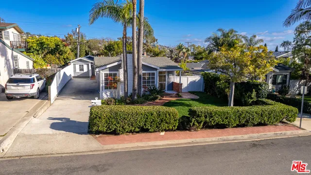 $2,895,000 | 417 Poplar Street, Laguna Beach, CA 92651