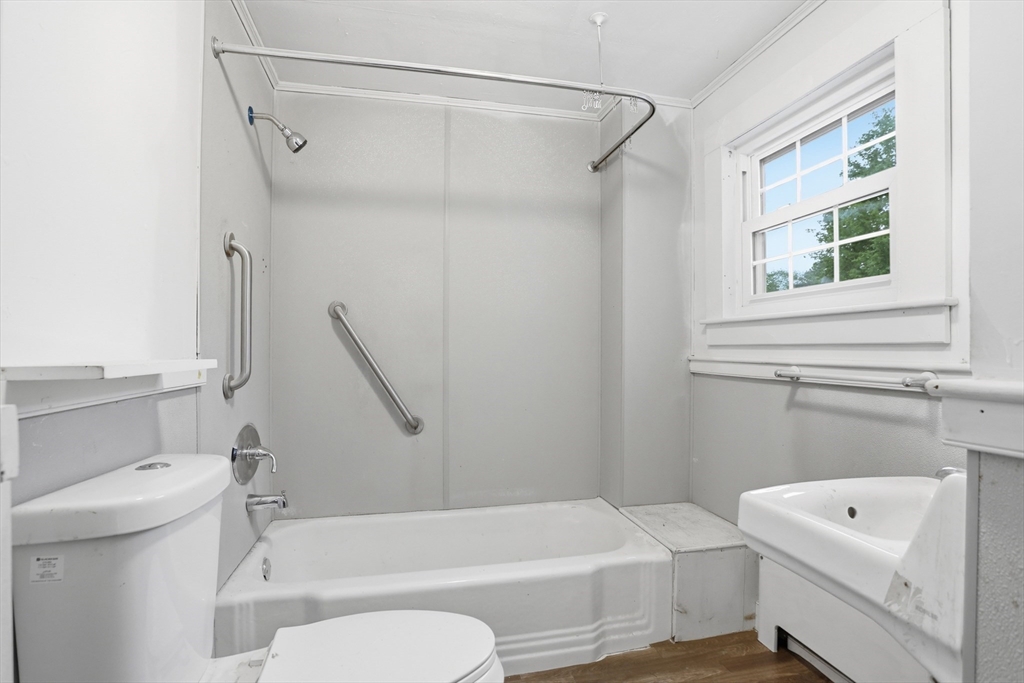 4 Townsend Street Pepperell, MA 01463 - Photo 19 of 24