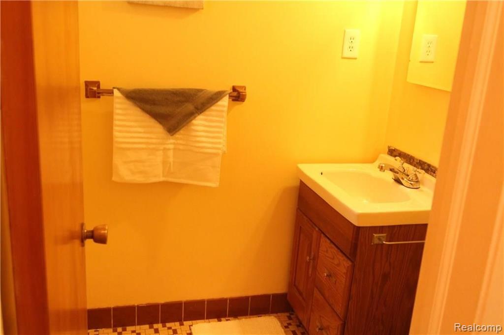 2970 Hillendale Drive Rochester Hills, MI 48309 - Photo 19 of 36