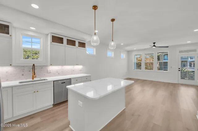 $790,000 | 1406 Swordfish Lane, Unit 2, Carolina Beach, NC 28428