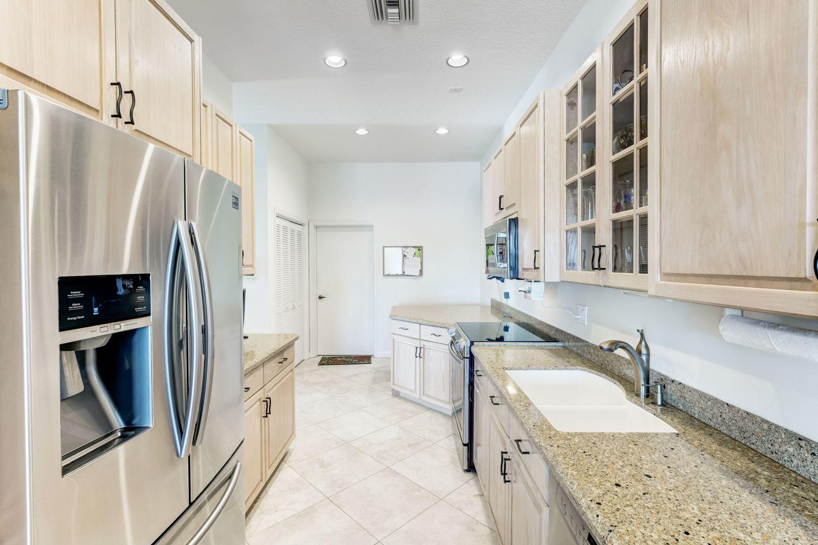 1000 North Us Highway, Unit 737 Jupiter, FL 33477 - Photo 3 of 19 11_dsc04580_1_2_3_4