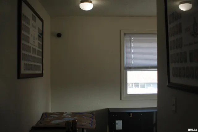 $295,000 | 307 West College Street, Carbondale, IL 62901