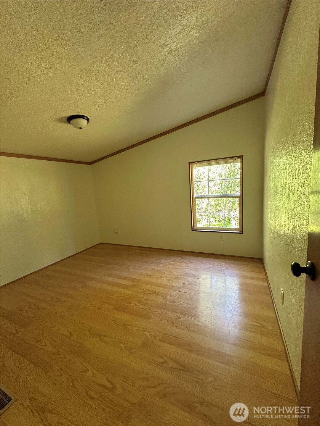 4290 Sunnyslope Road Southwest Port Orchard, WA 98367 - Photo 17 of 27 Gallery Image 17