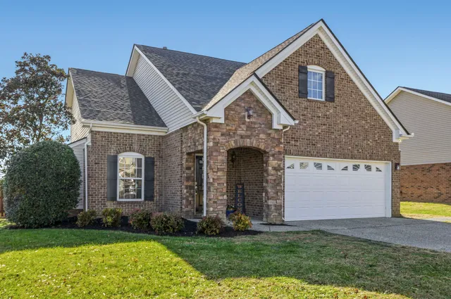 $424,900 | 1001 Daniel Lane, Spring Hill, TN 37174