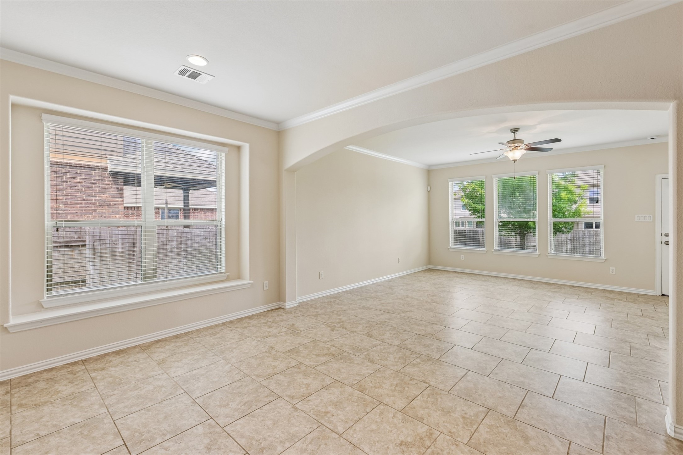 2601 Rough Berry Road Pflugerville, TX 78660 - Photo 7 of 34