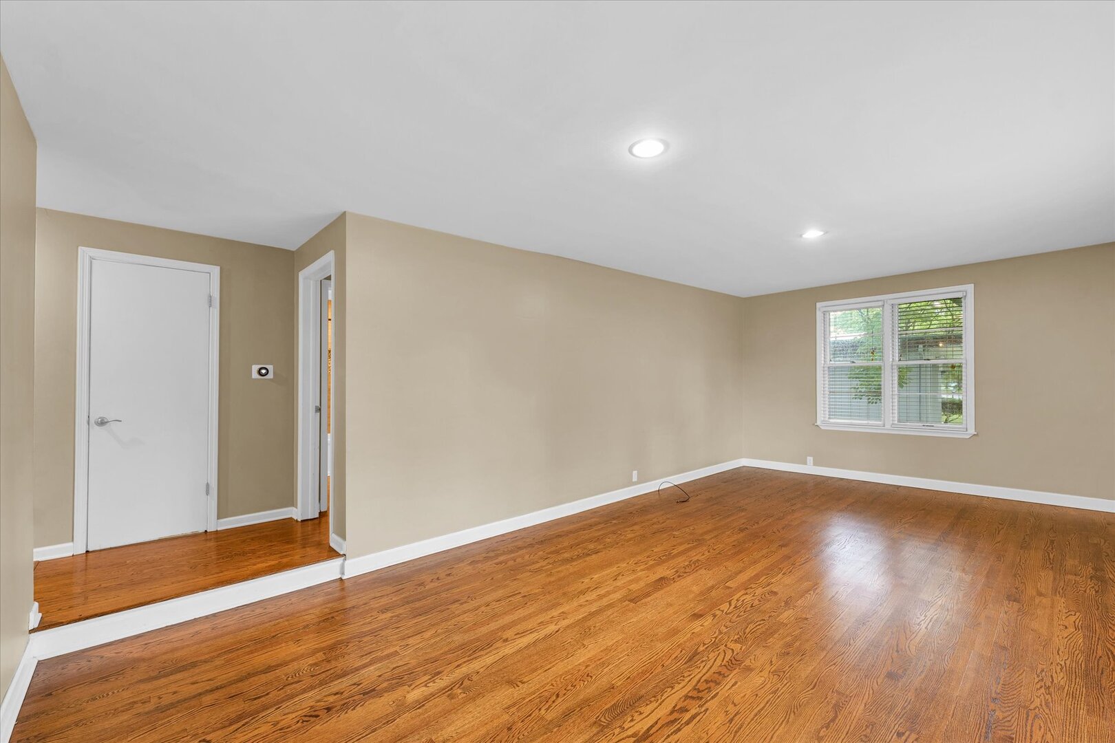 1204 Mayfair Road Champaign, IL 61821 - Photo 8 of 38 Gallery Image 8