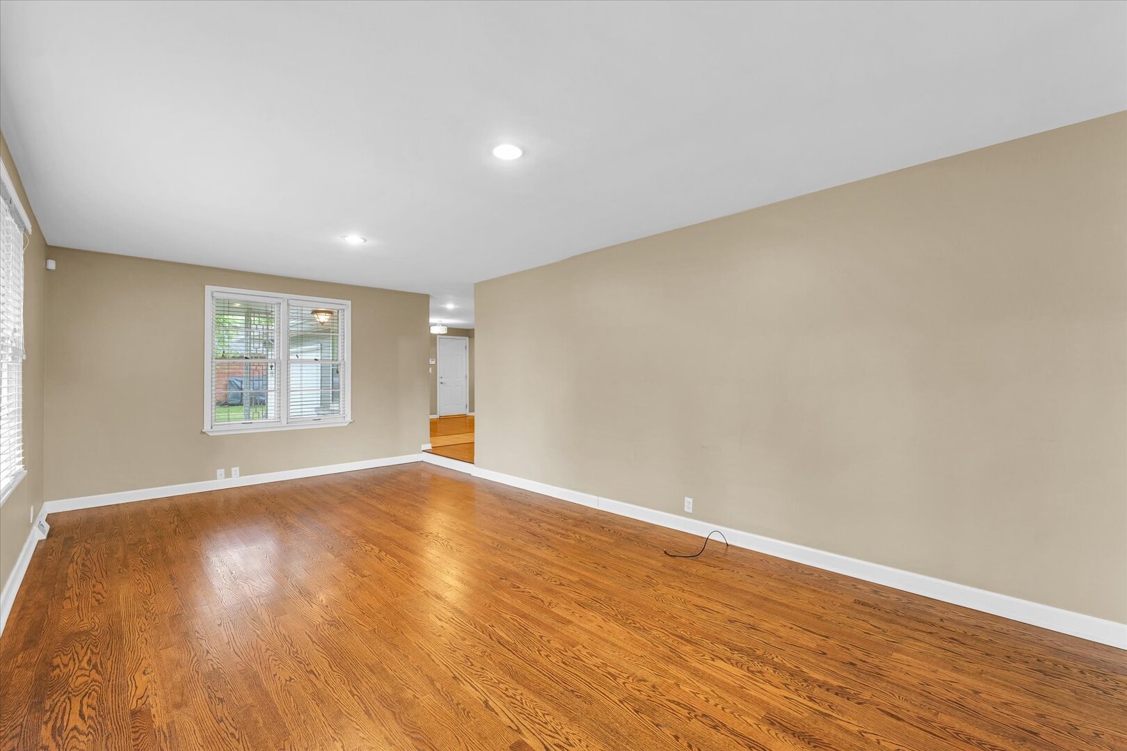 1204 Mayfair Road Champaign, IL 61821 - Photo 9 of 38 Gallery Image 9