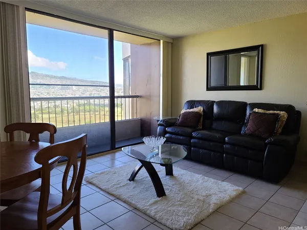 $2,895 | 320 Liliʻuokalani Avenue, Unit 2304, Honolulu, HI 96815