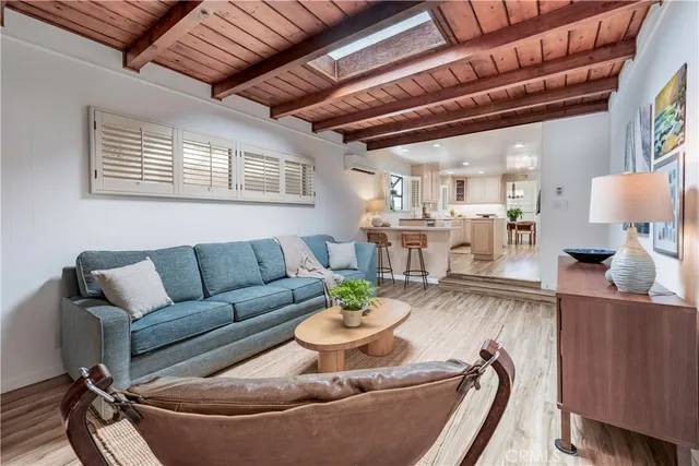 $1,295,000 | 143 Roycroft Avenue, Long Beach, CA 90803