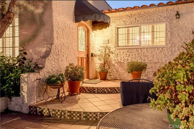 $1,295,000 | 143 Roycroft Avenue, Long Beach, CA 90803