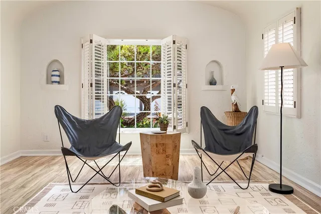 $1,295,000 | 143 Roycroft Avenue, Long Beach, CA 90803