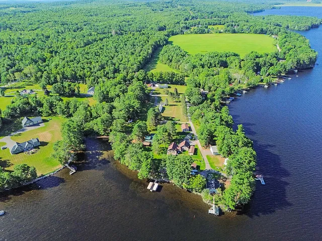 $1,200,000 | 41 Milkweed Lane, Sidney, ME 04330