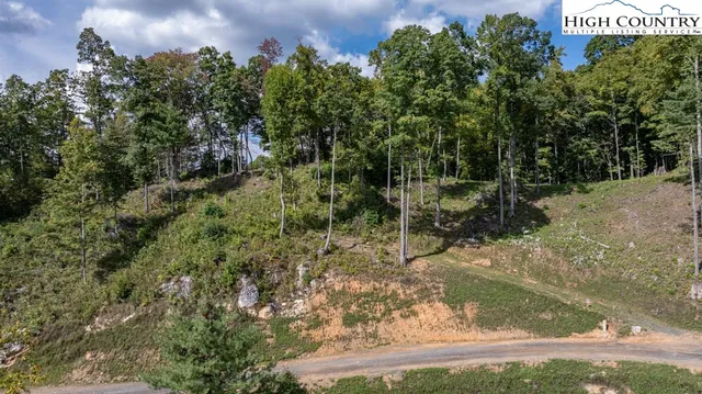 $250,000 | 30 Summit View Parkway, Spruce Pine, NC 28777