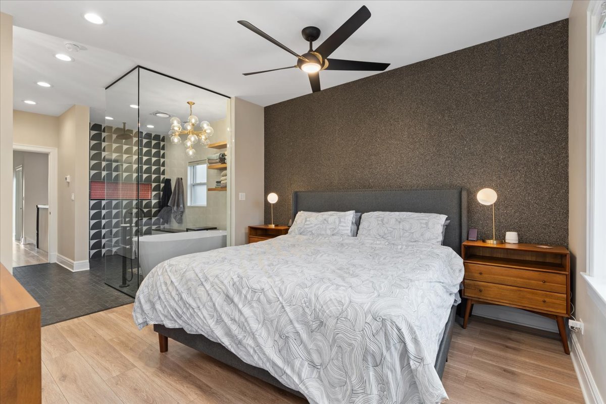 1733 North Troy Street Chicago, IL 60647 - Photo 20 of 39