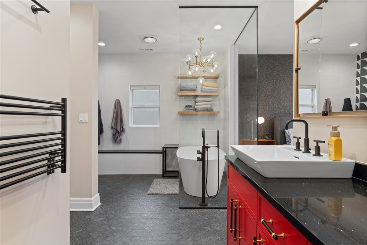 1733 North Troy Street Chicago, IL 60647 - Photo 21 of 39