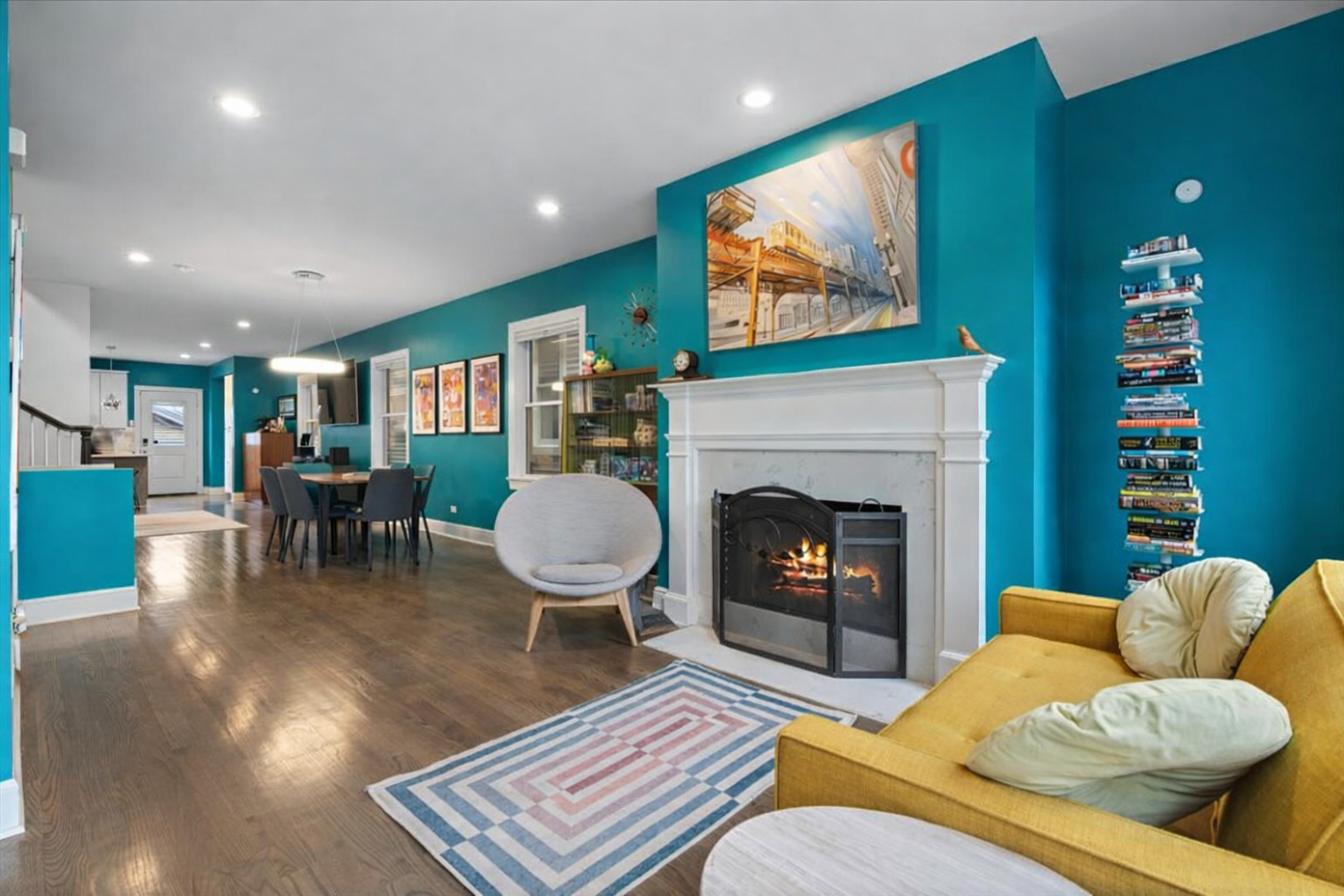 1733 North Troy Street Chicago, IL 60647 - Photo 3 of 39