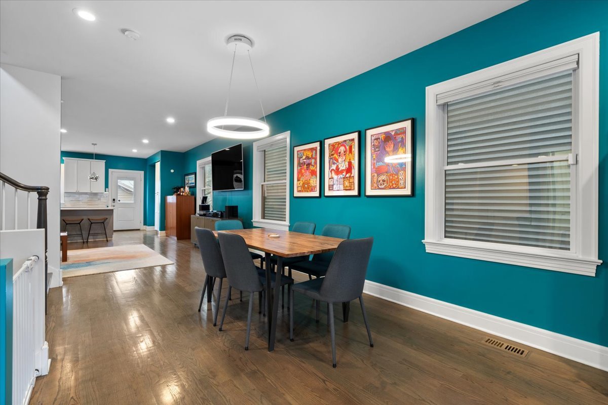 1733 North Troy Street Chicago, IL 60647 - Photo 6 of 39