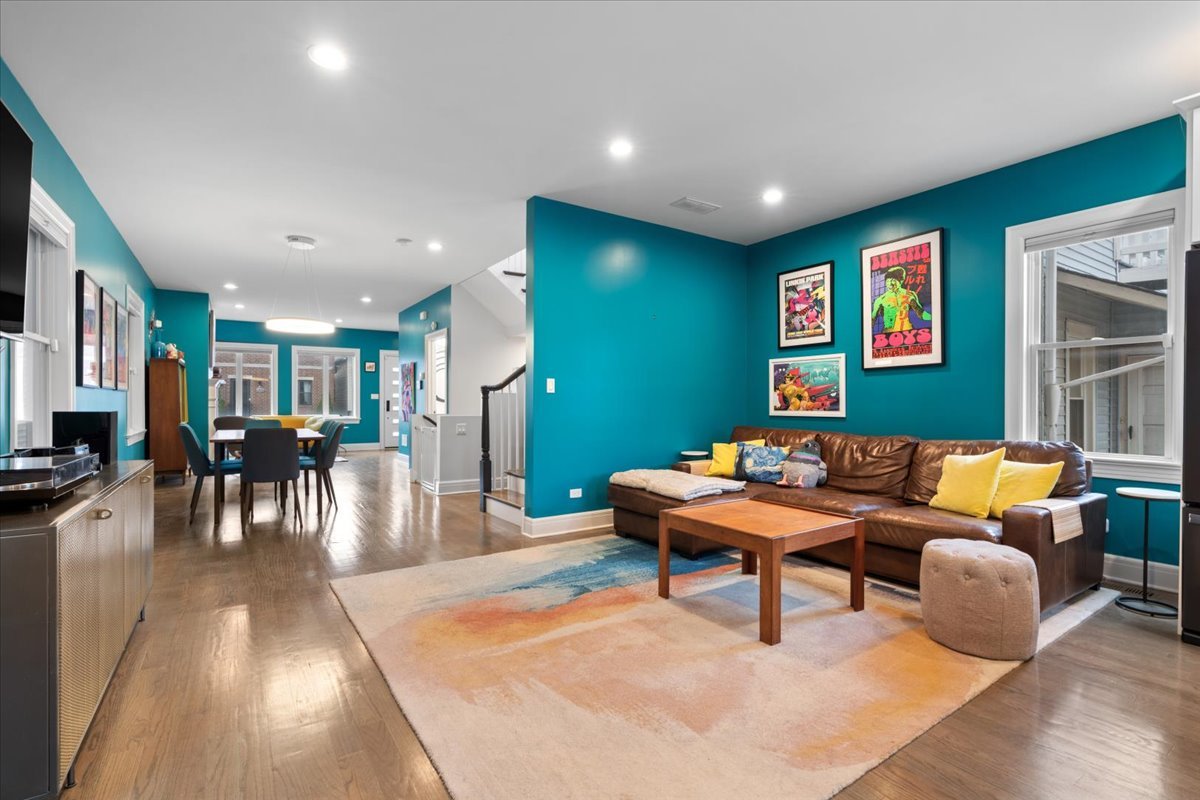 1733 North Troy Street Chicago, IL 60647 - Photo 10 of 39