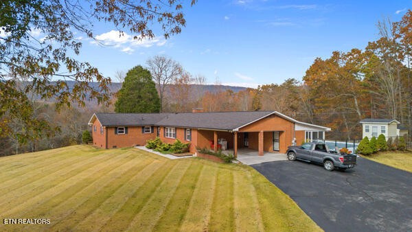 253 Burkemill Road Rockwood, TN 37854 - Photo 4 of 53