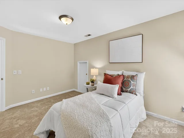 $740,000 | 126 Lake Davidson Circle, Davidson, NC 28036