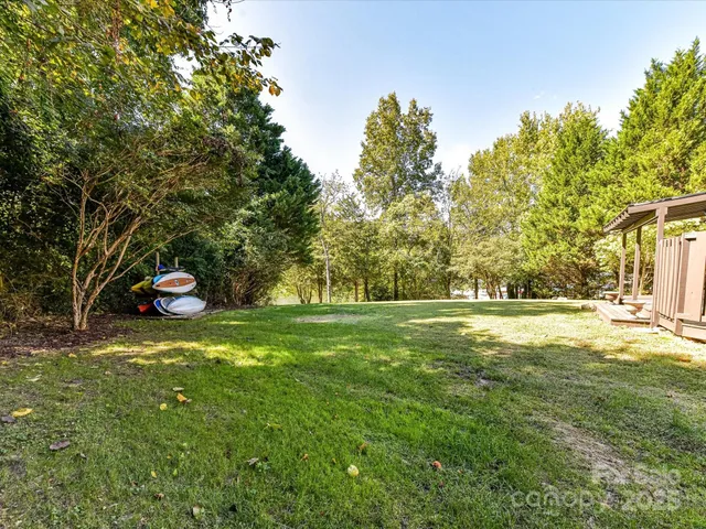 $740,000 | 126 Lake Davidson Circle, Davidson, NC 28036