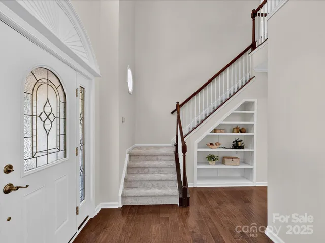 $740,000 | 126 Lake Davidson Circle, Davidson, NC 28036