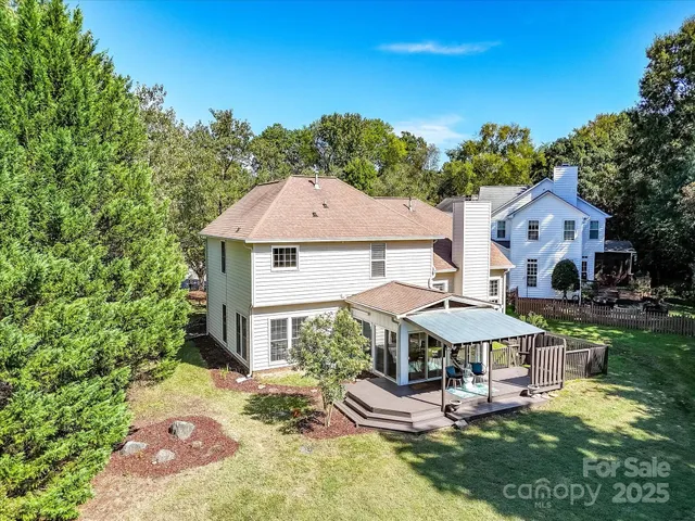 $740,000 | 126 Lake Davidson Circle, Davidson, NC 28036