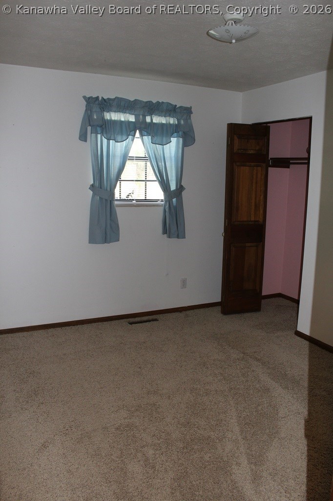 1613 Aarons Fork Road Elkview, WV 25071 - Photo 14 of 25 3rd bedroom
