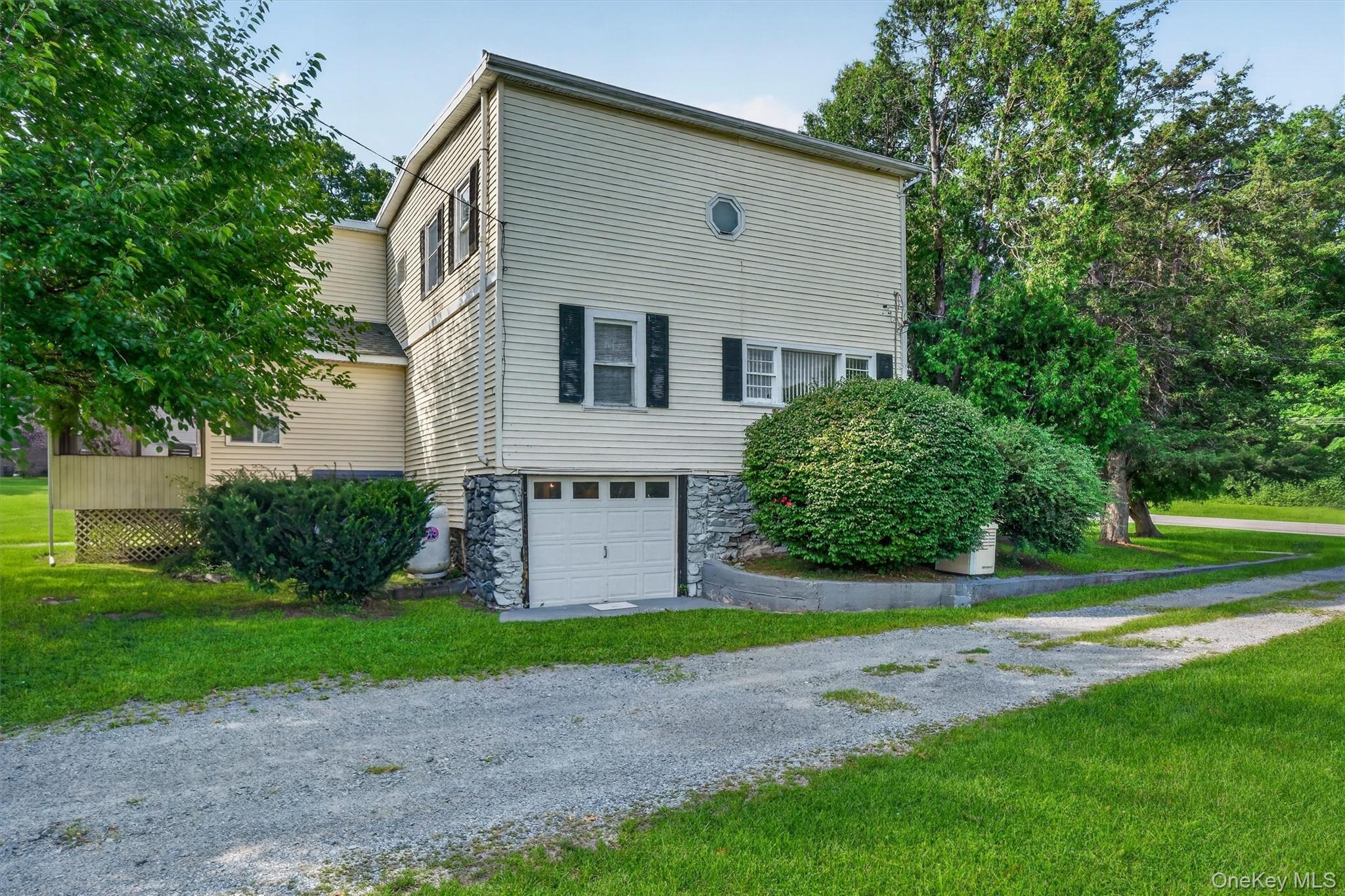 295 Baxtertown Road Fishkill, NY 12524 - Photo 5 of 43 Gallery Image 5