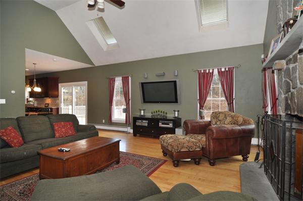 50 Riverside Drive Wrentham, MA 02093 - Photo 9 of 29 Gallery Image 9