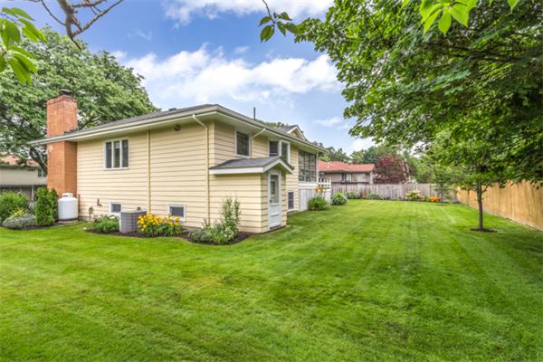 61 Leicester Road Marblehead, MA 01945 - Photo 26 of 29 Gallery Image 26