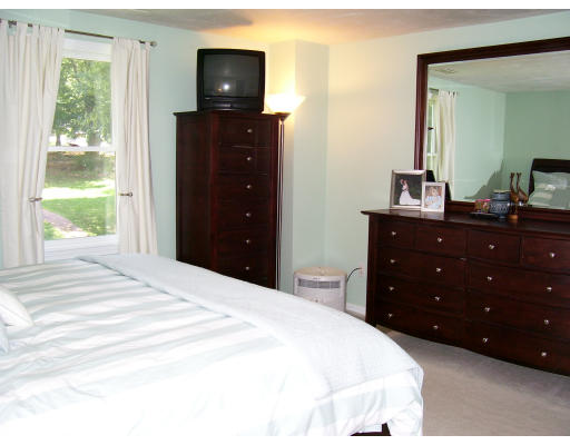 9 Westview Road Natick, MA 01760 - Photo 11 of 26 Gallery Image 11