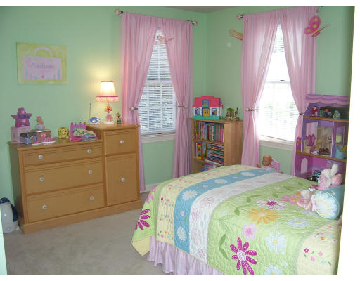 9 Westview Road Natick, MA 01760 - Photo 12 of 26 Gallery Image 12