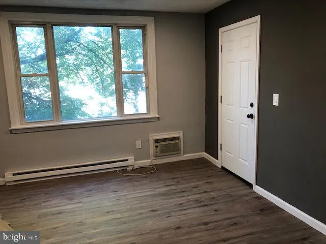 $1,300 | 6630 North Broad Street, Philadelphia, PA 19126