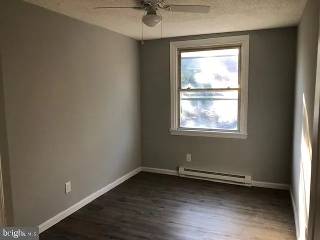 $1,300 | 6630 North Broad Street, Philadelphia, PA 19126