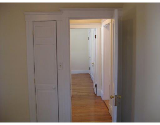 11 Dustin Street Saugus, MA 01906 - Photo 14 of 30 Gallery Image 14