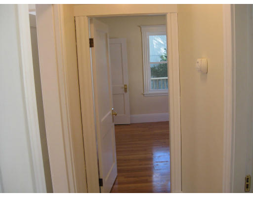 11 Dustin Street Saugus, MA 01906 - Photo 15 of 30 Gallery Image 15